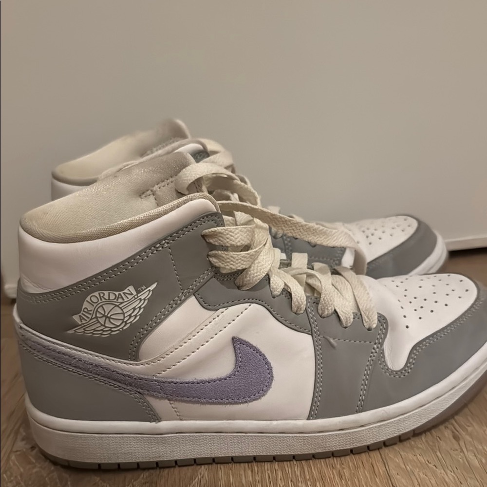 Jordan Gray and White Sneakers Classic Air Design